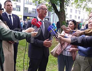 ОСТОЈИЋ: ИЛУЗИЈА ЈЕ ПРИЧАТИ О ПРАВУ И ПРАВДИ ЗА СРБЕ