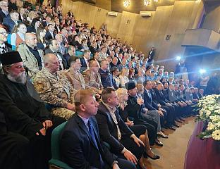 ПОЧЕЛА СВЕЧАНА АКАДЕМИЈА
