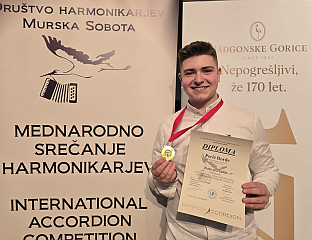 ЂОРЂЕ ПЕРИЋ ПОБИЈЕДИО НА МЕЂУНАРОДНОМ ФЕСТИВАЛУ ХАРМОНИКЕ У СЛОВЕНИЈИ