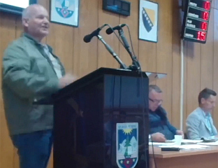 SDA CAUCUS LEADER CAUSED INCIDENT AT SESSION BY CALLING FOR VIOLENCE