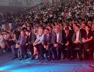 ОТВОРЕНО ФИНАЛНО ВЕЧЕ МУЗИЧКОГ ТАКМИЧЕЊА, ПРИСУСТВУЈУ ЦВИЈАНОВИЋЕВА И ДОДИК