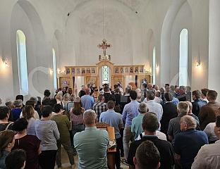 ПОЧЕЛО ОБИЉЕЖАВАЊЕ 34 ГОДИНЕ ОД ЗЛОЧИНА НАД СРБИМА У БРАДИНИ