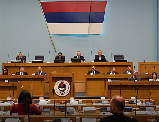 ПОСЛАНИЦИ О АПСОЛВИРАНИМ ТАЧКАМА ДНЕВНОГ РЕДА