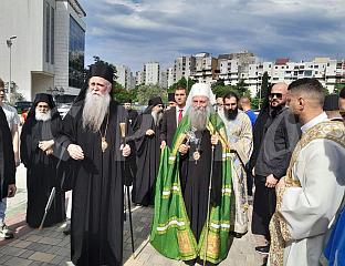 ПАТРИЈАРХ ПОРФИРИЈЕ СТИГАО У ПОДГОРИЦУ, У ТОКУ СВЕТА ПАТРИЈАРШКА ЛИТУРГИЈА