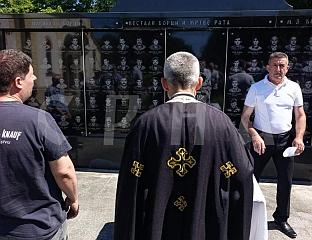 СЛУЖЕНИ ПАРАСТОСИ ЗА ПОГИНУЛЕ БОРЦЕ У ВИШЕ МЈЕСНИХ ЗАЈЕДНИЦА