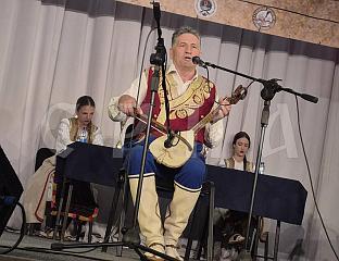 МИЛОШ ПАРОВИЋ ИЗ НЕВЕСИЊА НАЈБОЉИ ГУСЛАР СРПСКЕ