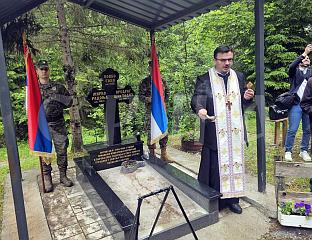 ПОМЕН ЗА 45 СРПСКИХ БОРАЦА МУЧКИ УБИЈЕНИХ НА ЖЕПИ, ПРИСУСТВУЈЕ МИНИЋ