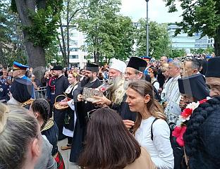 ПОЈАС МАЈКЕ БОЖИЈЕ ИСПРАЋЕН ИЗ СРБИЈЕ НА СВЕТУ ГОРУ