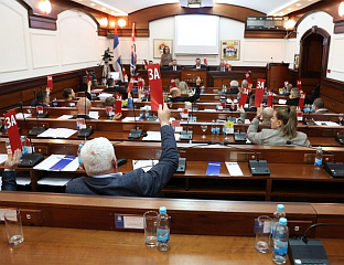 ЈЕДНОГЛАСНО УСВОЈЕН ДНЕВНИ РЕД