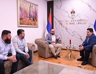 СТЕВАНДИЋ: ОРГАНИЗАЦИЈА "СРБИ ЗА СРБЕ" ПОМОГЛА ХИЉАДАМА СРПСКИХ ПОРОДИЦА