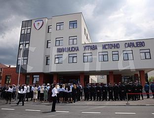 НАЈВИШЕ РУКОВОДСТВО СРПСКЕ НА ЦЕРЕМОНИЈИ ОТВАРАЊА НОВОГ ОБЈЕКТА