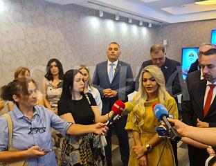 ПОТПИСАНИ ПРВИ УГОВОРИ О ЗАПОШЉАВАЊУ СА ЛИЦИМА ИЗ КАТЕГОРИЈЕ ПОРОДИЦА ПОГИНУЛИХ