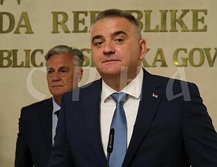 МИНИЋ: СРПСКА НА СВЕ НАЧИНЕ ЖЕЛИ ДА ПОКАЖЕ ДА ЈЕ УЗ СРБЕ СА КОСМЕТА
