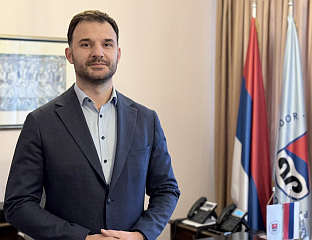 ЈАВОР: КАДА БАКИР ХВАЛИ ПАПИР ИЗ САРАЈЕВА, ЈАСНО ЈЕ ПРОТИВ КОГА ЈЕ ПИСАН