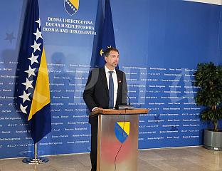 НЕПРИХВАТЉИВО ДА СТРАНЦИ УПРАВЉАЈУ НАЦИОНАЛНИМ СПОМЕНИЦИМА