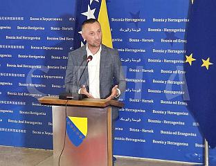 ЕВРОПСКИ ПУТ МОГУЋ ЈЕДИНО УЗ УНУТРАШЊИ ДИЈАЛОГ, БЕЗ ПРОТЕКТОРАТА И ОТИМАЊА НАДЛЕЖНОСТИ