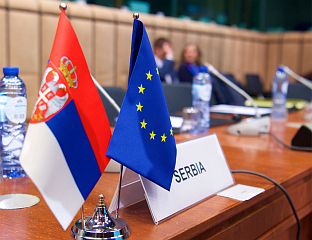 ОСАМ ЧЛАНИЦА УНИЈЕ ПРОТИВ ОТВАРАЊА НОВОГ КЛАСТЕРА СА СРБИЈОМ