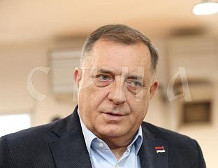 ДОДИК ЧЕСТИТАО МЛАДИМ ФИЗИЧАРИМА НА ОСТВАРЕНОМ УСПЈЕХУ НА МЕЂУНАРОДНОЈ ОЛИМПИЈАДИ