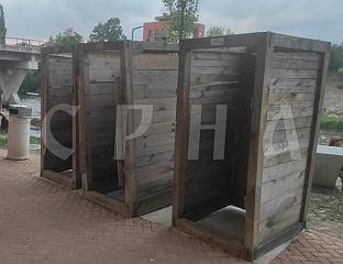 КУПАЧИ ОГОРЧЕНИ ЈЕР СУ И ДАЉЕ НЕОБНОВЉЕНЕ КАБИНЕ ЗА ПРЕСВЛАЧЕЊЕ