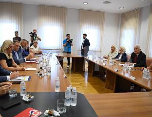 ДОДИК: СВЕ ОДЛУКЕ ВИСОКИХ ПРЕДСТАВНИКА МОРАЈУ БИТИ ОДБАЧЕНЕ