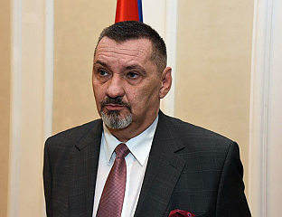 КНЕЖЕВИЋ: БЕЋИРОВИЋЕВ ЗАХТЈЕВ ЈЕ АНТИУСТАВАН И ПОТПУНИ ПРОМАШАЈ