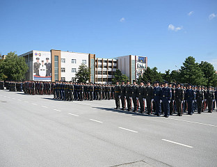 СУТРА СВЕЧАНА ПРОМОЦИЈА 130 НАЈМЛАЂИХ ОФИЦИРА, ЧЕТВОРО ИЗ ОРУЖАНИХ СНАГА БиХ