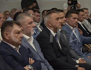ПОЧЕЛА СВЕЧАНА СЈЕДНИЦА, ПРИСУСТВУЈУ МИНИЋ И СТЕВАНДИЋ