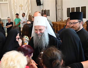 ПАТРИЈАРХ ПОРФИРИЈЕ: ДОЛАЗИМ КАО БРАТ ДА СЕ МОЛИМО ЗА МИР, СЛОГУ, РАЗУМИЈЕВАЊЕ