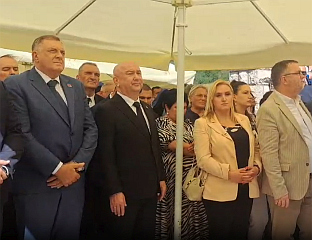 ДОДИК ПРИСУСТВОВАО ЛИТУРГИЈИ ПОВОДОМ 150 ГОДИНА ОД БИТКЕ НА ВУЧИЈЕМ ДОЛУ
