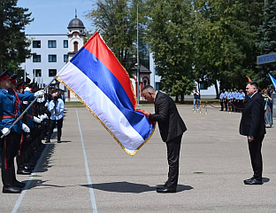 МИНИЋ НА ПРЕДСТАВЉАЊУ ПРВЕ СНАЈПЕРСКЕ ПУШКЕ РАЗВИЈЕНЕ У СРПСКОЈ
