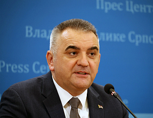 МИНИЋ: СРПСКА НИЈЕ МЈЕСТО НА КОЈЕМ СЕ НАСИЛНИЦИ МОГУ ОСЈЕЋАТИ СИГУРНО