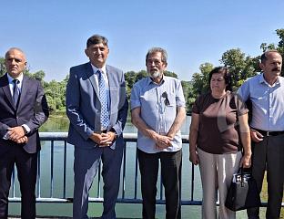 СА МОСТА СПАСА У РИЈЕКУ УНУ СПУШТЕН ВИЈЕНАЦ