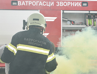 У ПОЖАРУ ИЗГОРЈЕЛИ ТРАКТОР И 300 БАЛА СИЈЕНА, НИКО НИЈЕ ПОВРИЈЕЂЕН