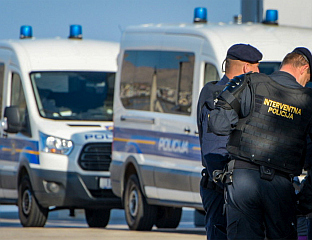 НА ПАГУ НАПАДНУТ СРБИН, ДВОЈИЦА ПРИВЕДЕНА