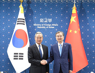 WANG CALLS FOR STABLE BEIJING-SEOUL RELATIONS