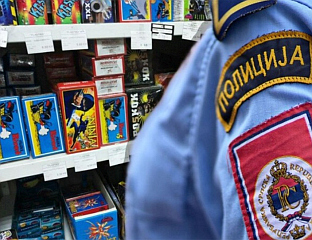 УХАПШЕН ЗВОРНИЧАНИН, УЗНЕМИРИВАО ГРАЂАНЕ ПИРОТЕХНИКОМ