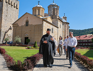 ЈОШ ЧЕТИРИ МИЛИОНА ЕВРА ЗА МАНАСТИР МАНАСИЈУ