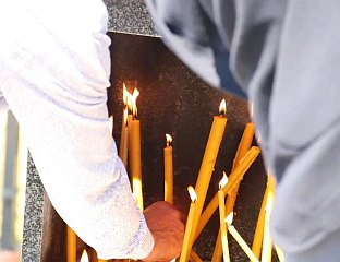 У ДОБОЈСКИМ ХРАМОВИМА СУТРА ПОМЕНИ ГЕНЕРАЛУ РАТКУ МЛАДИЋУ