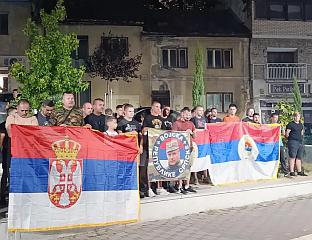 ГРАЂАНИ ОДАЛИ ПОЧАСТ ГЕНЕРАЛУ РАТКУ МЛАДИЋУ
