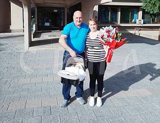 НАКОН 17 ГОДИНА БРАКА ДОБИЛИ ДЈЕВОЈЧИЦУ АЊУ