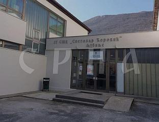 ОПШТИНА ПОМОГЛА УЧЕНИКЕ И ШКОЛУ СА ВИШЕ ОД 5.000 КМ