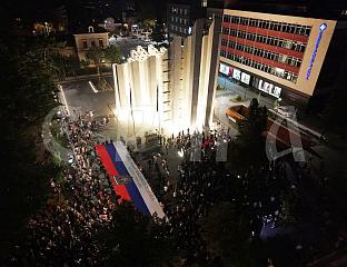 ОСТОЈИЋ: СЕРБ ПЕОПЛЕ ГРАТЕФУЛ ТО ГЕНЕРАЛ МЛАДИЋ ФОР ФРЕЕДОМ