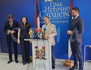 ЋОСИЋ: ИСТОЧНО САРАЈЕВО ДОБИЛО ПРИЛИКУ ДА СЕ УКЉУЧИ У ТРОГОДИШЊИ ПЛАН САРАДЊЕ СА САНКТ ПЕТЕРБУРГОМ