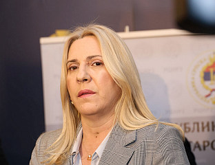 ПОЛИТИЧАРИ БИ ТРЕБАЛО ДА ИМАЈУ СВИЈЕСТ ШТА ЈЕ ПОТРЕБНО СРПСКОЈ, А НЕ ДА ИЗВОДЕ ПЕРФОРМАНСЕ
