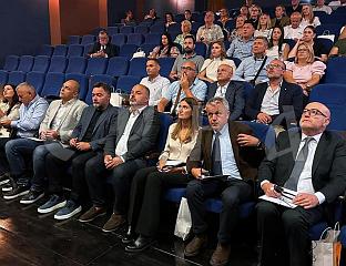 СА ИТАЛИЈАНСКИМ ПАРТНЕРИМА СЕ ДОГОВАРА ОСНИВАЊЕ РИБАРСКЕ КУЋЕ