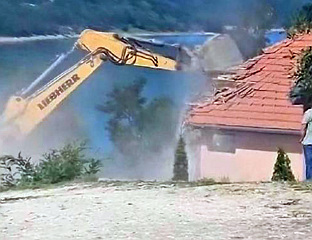 INTERNATIONAL COMMUNITY MUST NOT LIMIT ITSELF TO CONDEMNING ETHNIC CLEANSING OF SERBS