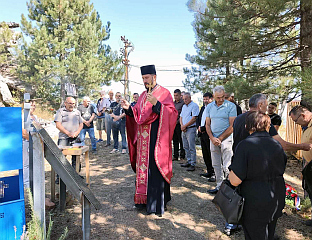СЛУЖЕН ПОМЕН ЖРТВАМА НАТО БОМБАРДОВАЊА ТОРЊА "КРАЉИЦА"
