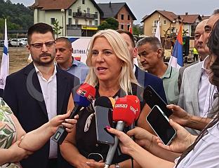 ЦВИЈАНОВИЋ: СРПСКА ПОКАЗУЈЕ ДА ВОДИ РАЧУНА О НАЈМЛАЂИМА И РЕАЛИЗУЈЕ ДОБРЕ ПРОЈЕКТЕ