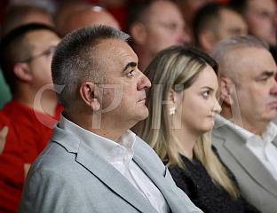 МИНИЋ: РЕЦИТЕ МИ ИМЕ ДРЖАВЕ У КОЈОЈ ТРИ ФУНКЦИОНЕРА ОДУ У ИЗРАЕЛ, АМЕРИКУ И РУСИЈУ