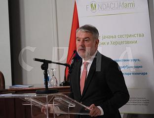 ШЕРАНИЋ: МАПА ПУТА ЗА УНАПРЕЂЕЊЕ СЕСТРИНСТВА ПРЕДВИЂА И ЕДУКАЦИЈУ
